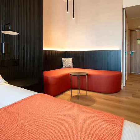 Golden Port & Hotel 4*