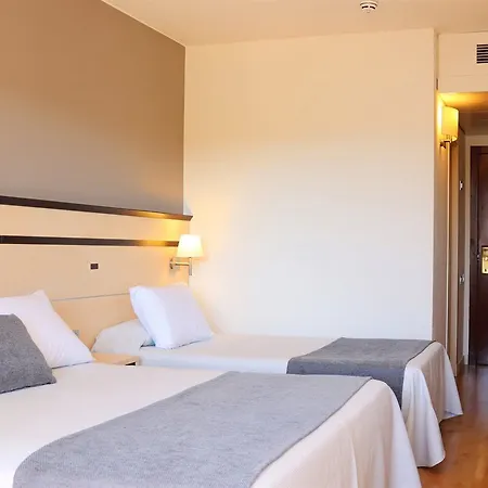 Golden Port & Hotel